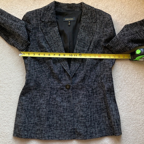 Escada blazer - Picture 12 of 14